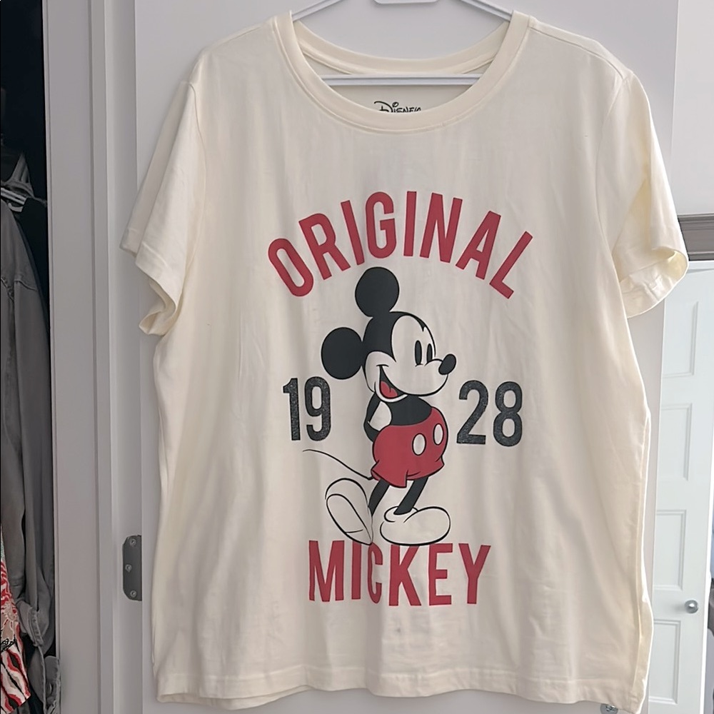 Mickey Graphic tee